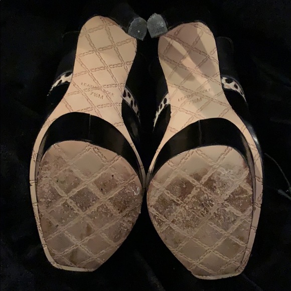 ๐ON SALE ๐ L.A.M.B. Doroata Oxford Bootie - Picture 7 of 7